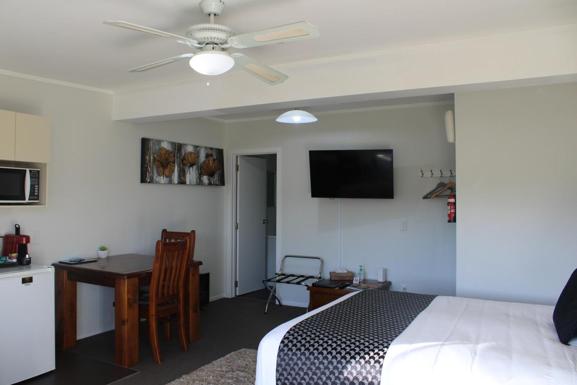 Coromandel Seaview Motel Exterior photo