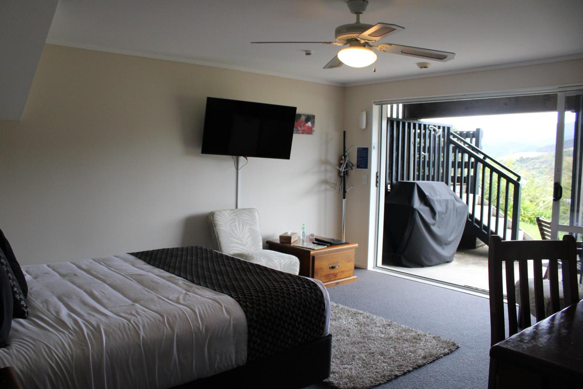 Coromandel Seaview Motel Exterior photo